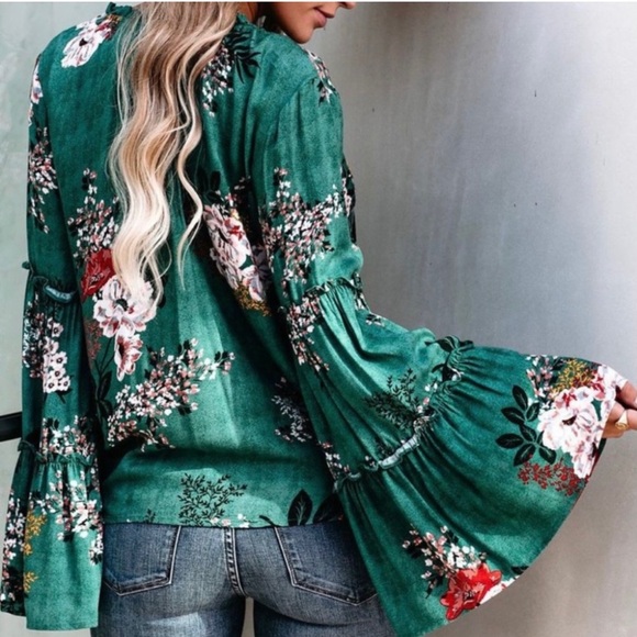 VICI Floral Bell Sleeve Blouse - Picture 2 of 5